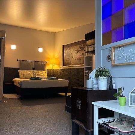 Relax Trois Bornes - De Grenspost Bed & Breakfast Gemmenich Bagian luar foto